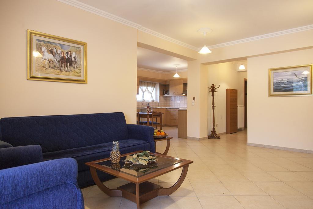 Apolpaina L Apartments エクステリア 写真