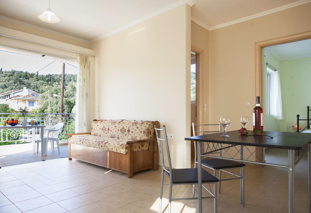 Apolpaina L Apartments エクステリア 写真