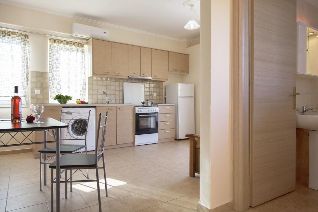 Apolpaina L Apartments エクステリア 写真