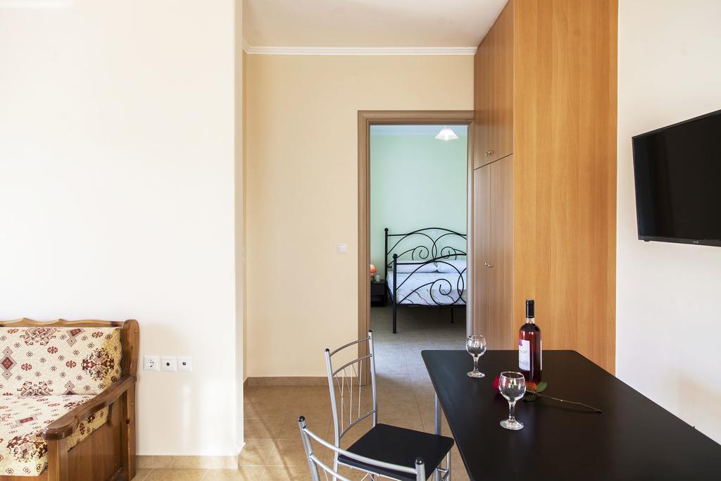 Apolpaina L Apartments エクステリア 写真